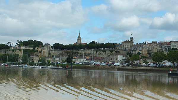 Bourg1