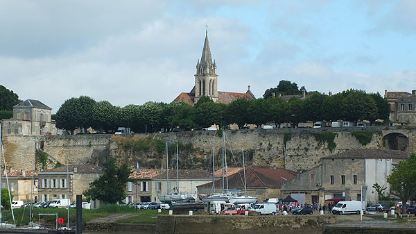 Bourg2