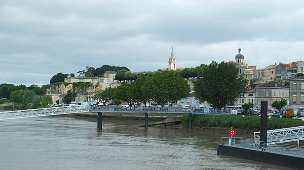 Bourg4